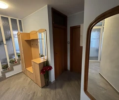 Amplia casa con piscina disponible en Rijeka Srdoči, Croacia
