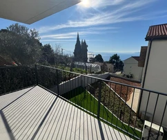 Matulji, Pavlovac, OBRA NUEVA, piso de tres plantas y cuatro habitaciones de 148 m² con vistas al mar
