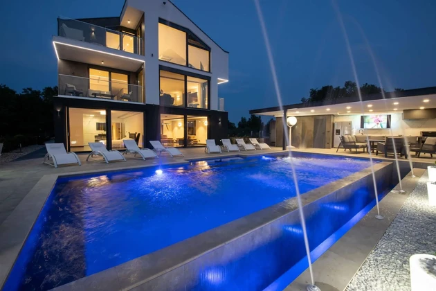 Designer villa for sale in Funtana near the sea in Croatia