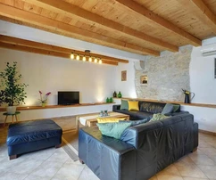 Istria, Gračišće, autentica casa in pietra istriana con piscina
