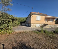 Freistehendes Haus im Herzen von Ugljan - 50 m vom Zentrum, 200 m vom Meer entfernt!