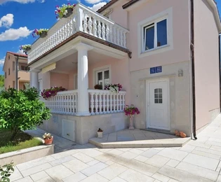 Fažana, Istria - Casa di appartamenti vicino alla spiaggia
