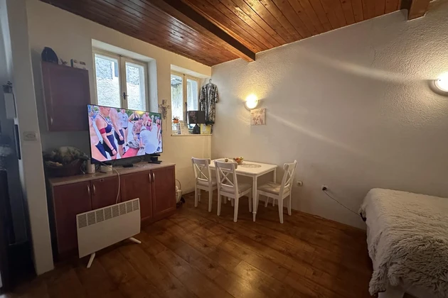 Studio- und Gewerbefläche in Rovinj zu verkaufen in Kroatien
