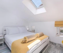 Amplia casa con piscina disponible en Sveti Lovreč, Croacia