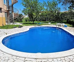 Anwesen in Pula mit mehreren Gebäuden zu verkaufen in Kroatien