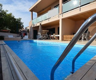 Hausverkauf in Tribunj in Strandnähe