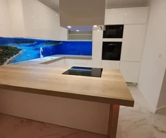 Trogir, apartamento de lujo de dos plantas, dos habitaciones, 114m2 + jardín 100m2, obra nueva,