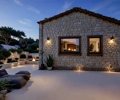 Istria, Bale: Building land center with ruin