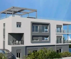 Okrug Gornji, attico con tre camere da letto, terrazza sul tetto e vista mare