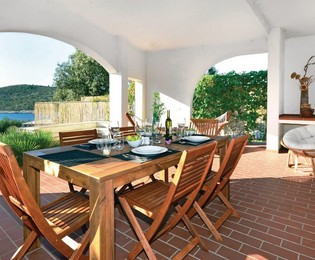 Villa di lusso a Rogoznica con piscina e vista sul mare in vendita