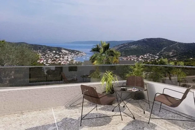Marina, Vinišće, stavebný pozemok 632 m2, so stavebným povolením na vilu