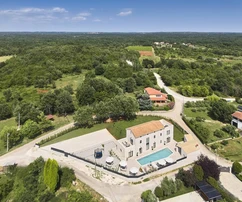 Istria, Poreč: Villa de lujo con piscina y vistas al mar