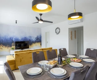 Istria, Medulin, dom vo výbornej lokalite, 100 m od pláže