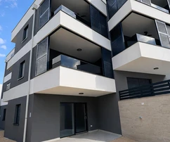 Pag, Šimuni, appartamento con due camere da letto e giardino a 120 m dal mare