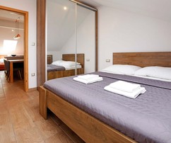 Charmante Apartments auf Brač mit eigenem Parkplatz zu verkaufen