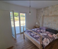 Steinhaus in ruhiger Lage von Ninski Stanovi zu verkaufen in Kroatien