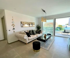 MODERNE WOHNUNG MIT SCHWIMMBAD UND MEERBLICK, IN ATTRAKTIVER LAGE!