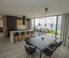 EKSKLUZYWNY PENTHOUSE Z PANORAMICZNYM WIDOKIEM NA MORZE, W ATRAKCYJNEJ LOKALIZACJI!