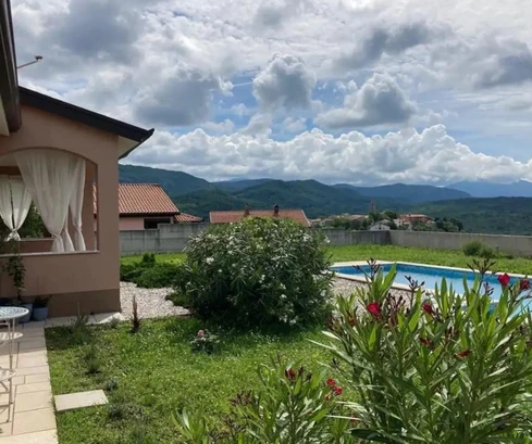 Istrien, Roc - Eine private Oase der Ruhe mit Swimmingpool und spektakulärer Aussicht