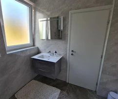 Apartmanház eladó Crikvenicán, Dramalj városrészben Horvátországban