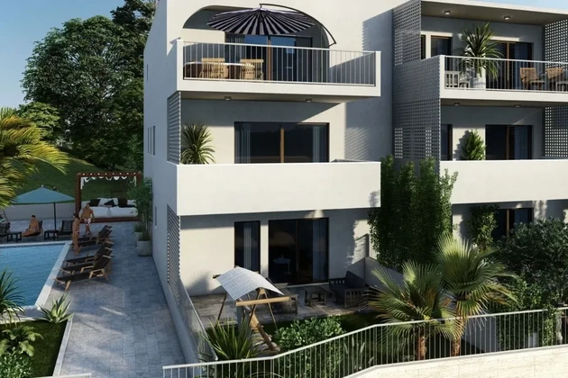 Ciovo, Slatine: 1-Zimmer-Apartment (55 m²) + Garten (120 m²), nur 70 m vom Meer entfernt