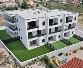 Vodice - appartamento duplex S2 con giardino, 113,43 m²