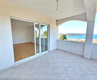 Dvoupokojový byt s výhledem na moře na Čiovu na prodej