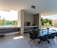 Brodarica, moderne Villa mit Swimmingpool, 283,62 m²