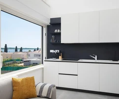 Fažana, Nowo wybudowany luksusowy penthouse z widokiem na morze, 200m od plaży