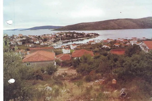 Seget Vranjica, építési telek 1708 m2, tengerre néző kilátás