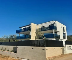 Appartement en duplex attrayant avec vue sur la mer, à 400 m de la plage !