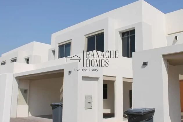 Casa a schiera in vendita a Dubai - Vivi a Town Square