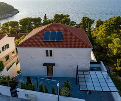 Elegantní vila na prodej na ostrově Brač v Postiře v Chorvatsku