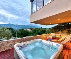 Luxusní designové vily na prodej Korčula Žrnovo v Chorvatsku