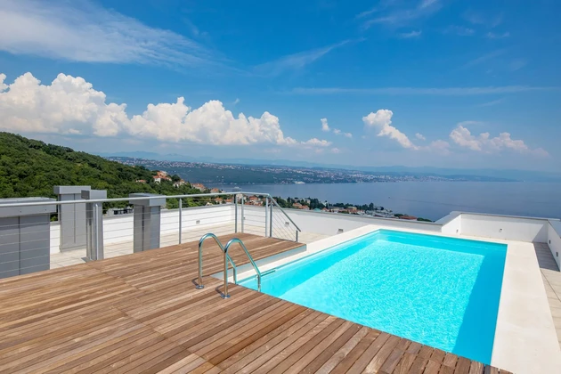 Penthouse s panoramatickým výhledem na Opatiji na prodej v Chorvatsku