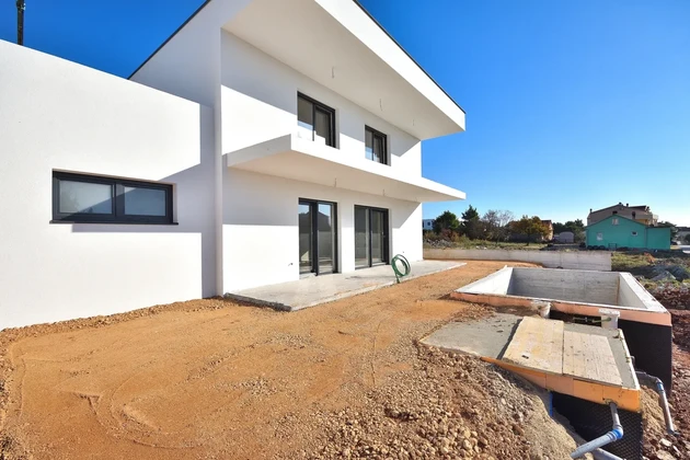 Vodice - OBRA NUEVA casa S2 con piscina, garaje, a 800 m de la playa