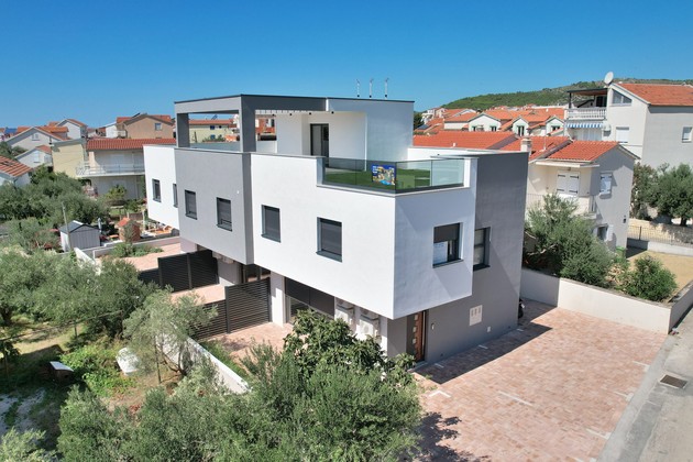 Maison à vendre à Vodice à quelques pas de la plage