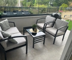 Kaštel Štafilić, appartamento di due locali di 53,2 m2 con giardino di 100 m2 e posto auto
