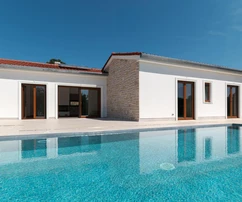 Istrie, Majkusi, nouvelle construction de luxe avec piscine sur un terrain de 868 m²