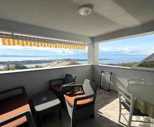 APPARTEMENT DANS UN ENDROIT CALME, À 1000 M DE LA MER !
