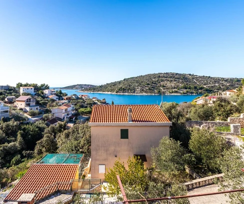 Marina, Sevid, house with sea view