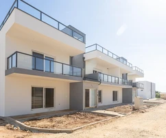 Istria, Zambratija, váš kútik pri mori: novostavba s dvoma terasami a stredomorskou atmosférou