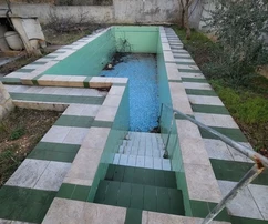 Trogir, Plano, önálló ház 660 m2, 4 szinten, tengerre néző kilátás, medence