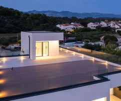 Penthouse à vendre à Rab Barbat avec vue sur la mer en Croatie