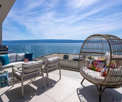 Jesenice, villa moderne jumelée avec piscine