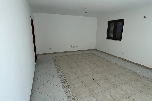 Istrie, Bašanija – appartement spacieux près de la mer