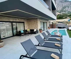 Villa avec vue panoramique à vendre à Makarska en Croatie