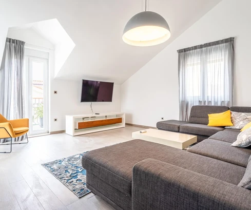 Appartement à vendre au troisième étage de Hvar près du centre en Croatie