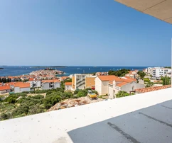 Attico in vendita con vista panoramica a Primošten in Croazia