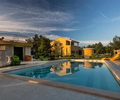 Exclusive villa with pool and spacious garden, Istria, Pazin
